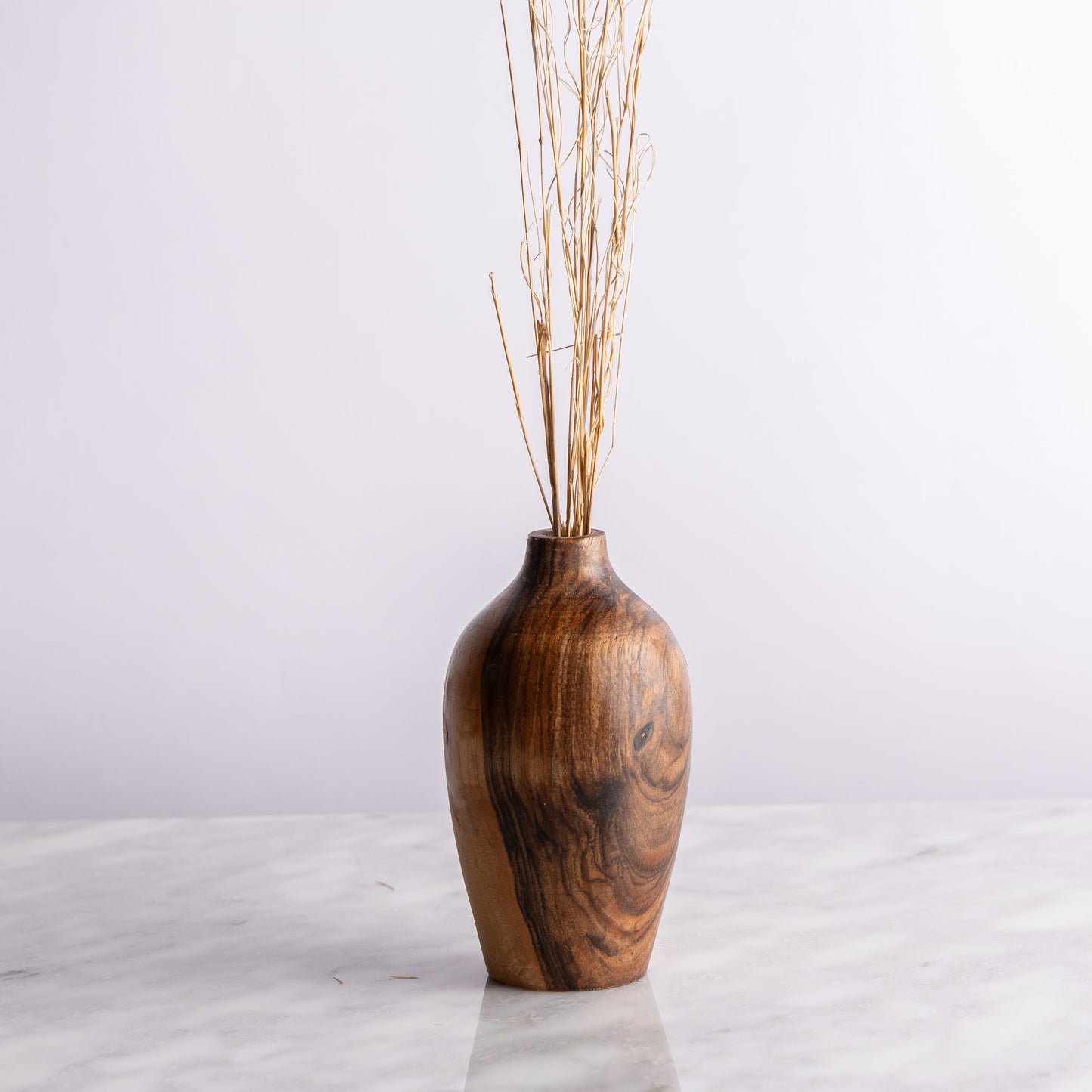 مزهرية خشبية