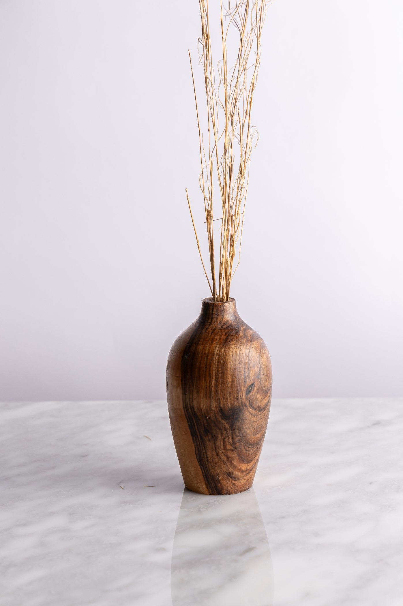 مزهرية خشبية