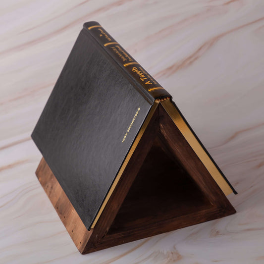 ستاند القراءه الخشبى