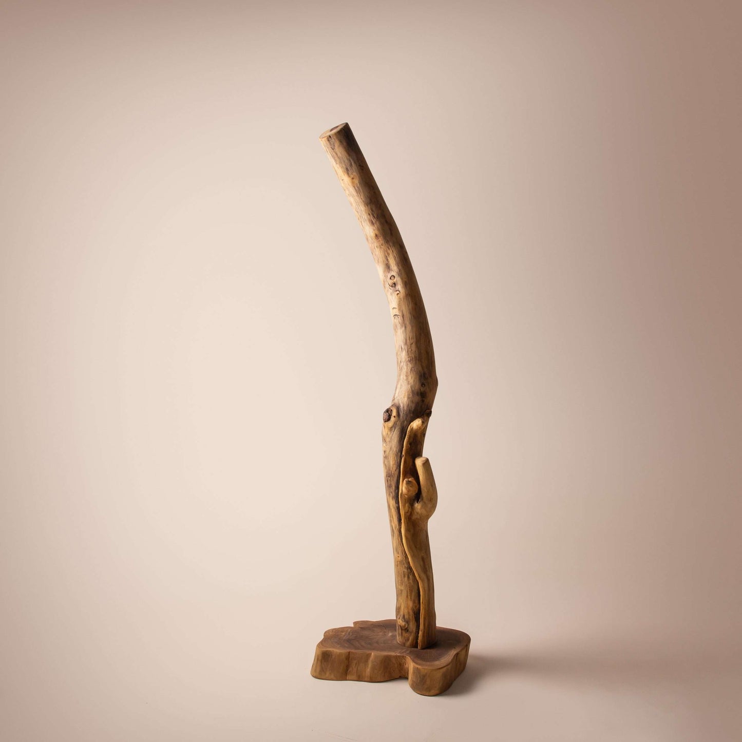 ستاند خشبى مميز