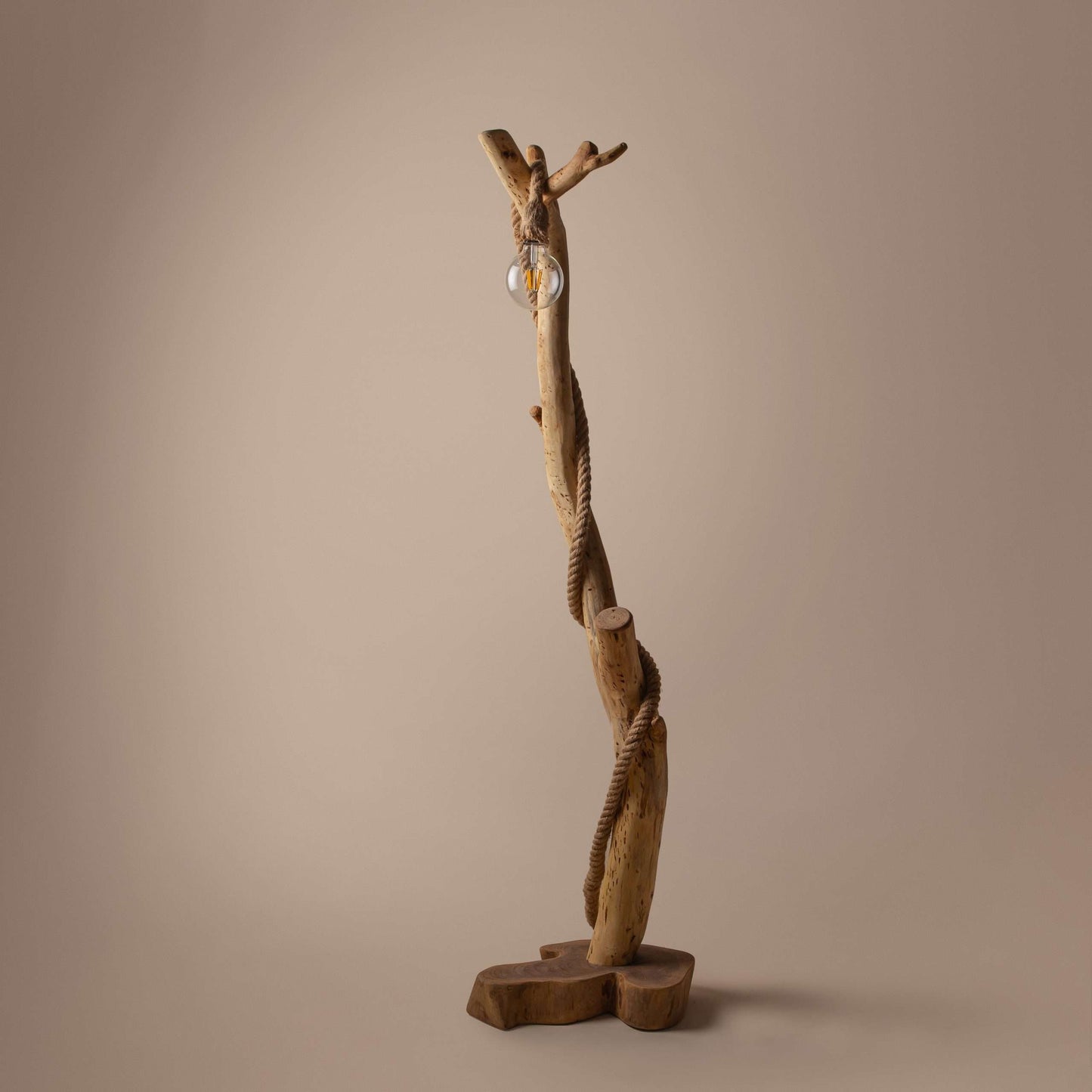 أبجورة خشبية