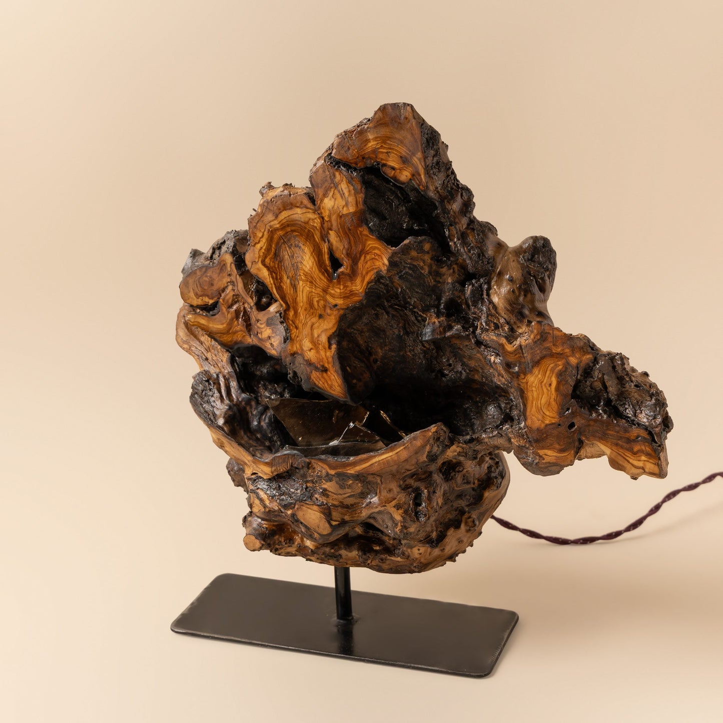 ستاند إنارة خشبي