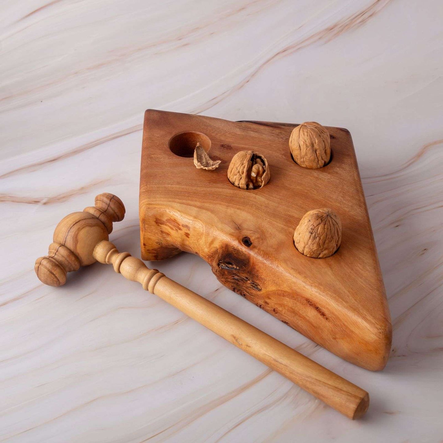 كسارات الجوز